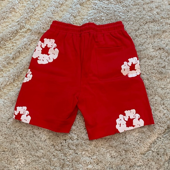 Denim Tears ‘The Cotton Wreath’ Flared Shorts Red Men’s Large - Picture 2 of 2